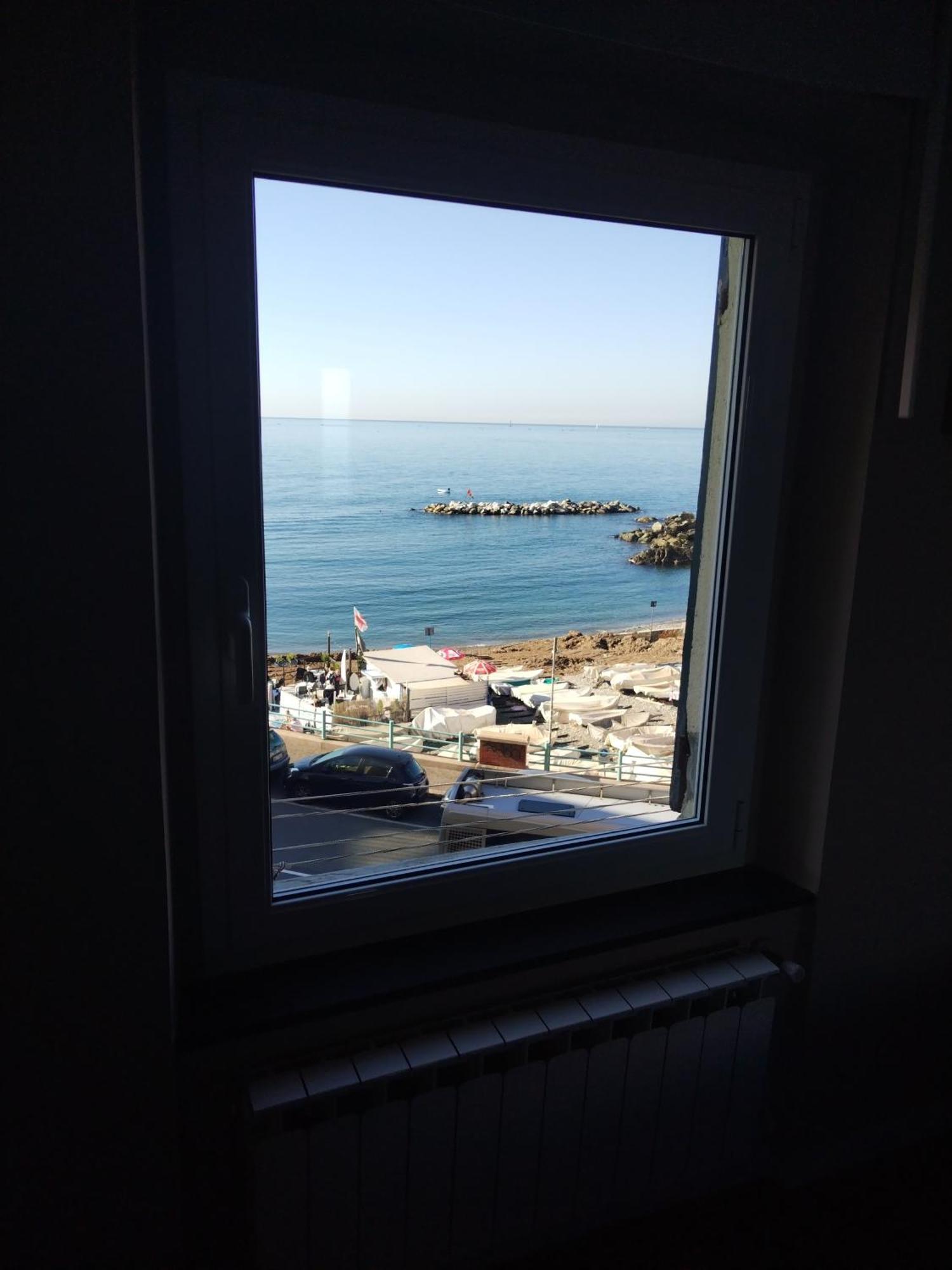 Ferienwohnung Casa Tabata Fronte Mare Genua Exterior foto
